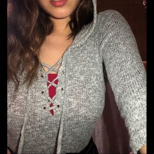 gray mid-sleeve bodysuit w/ hoodie